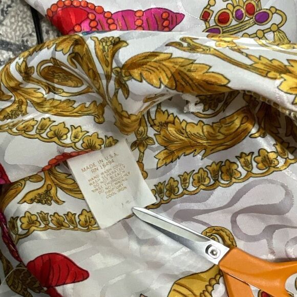 VINTAGE MARY MCFADDEN Satin wrap robe - Picture 6 of 6